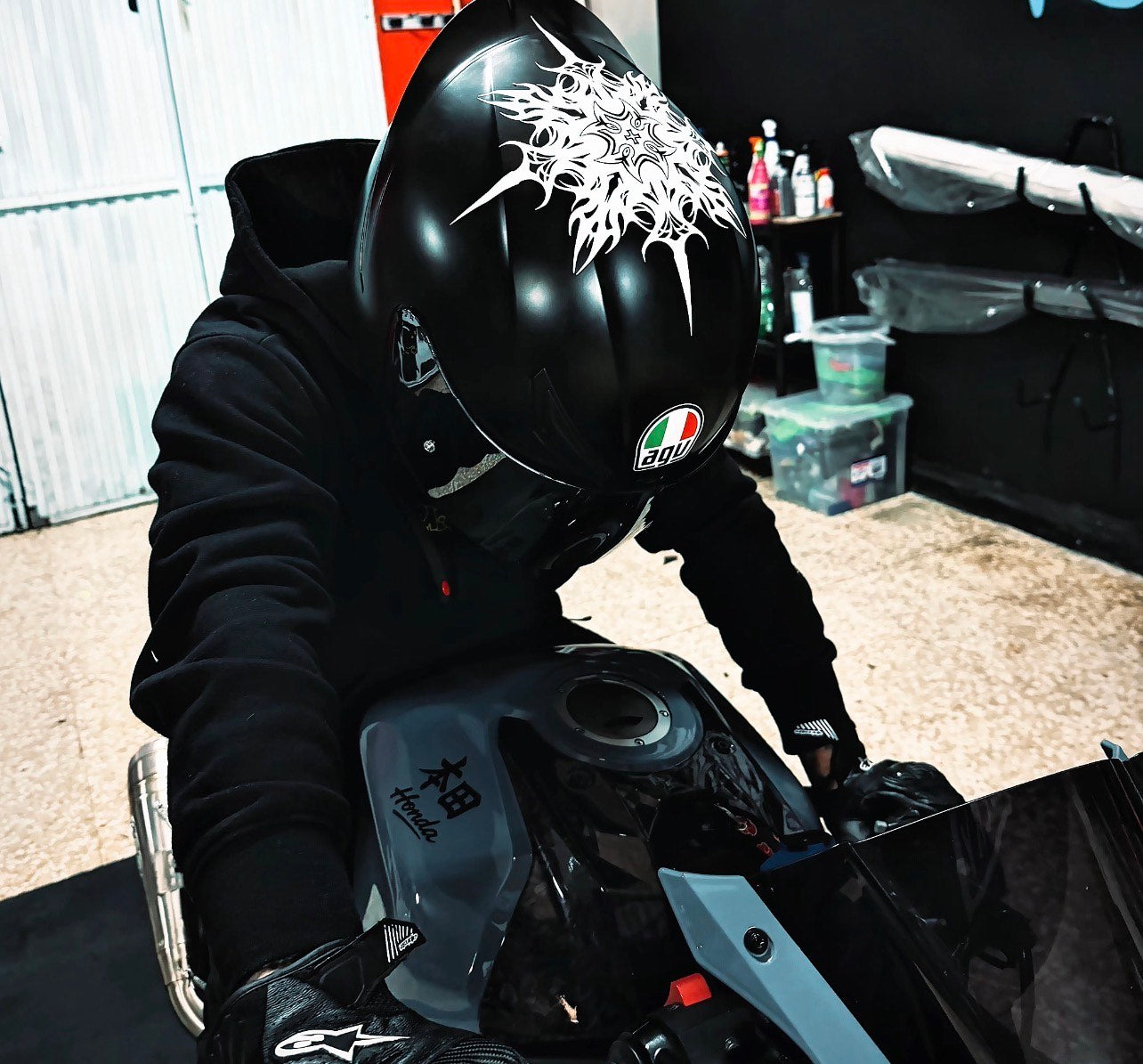 TRACE AXIS – Logo 04